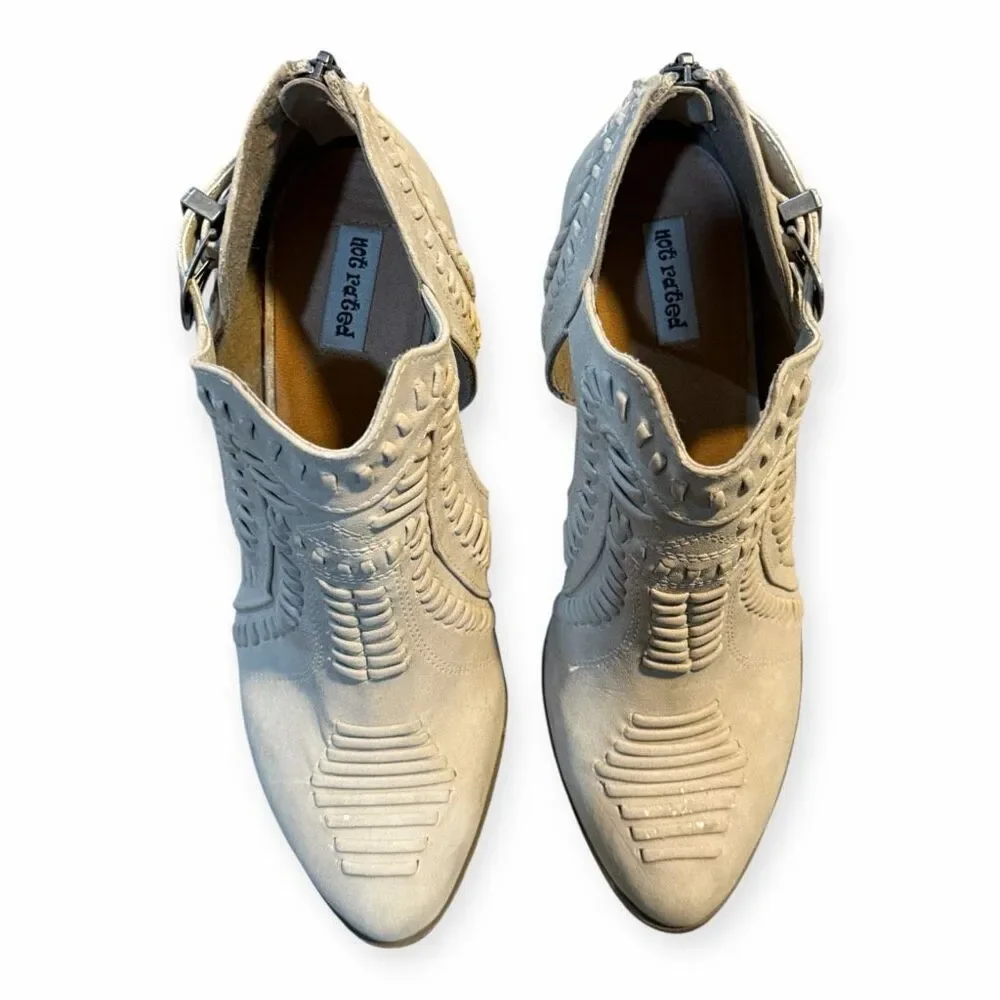 NOT RATED Women’s Cream Cutout Western Boho Ankle Booties Size 10 - Picture 7 of 9